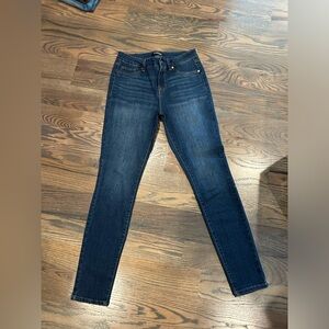 NWOT d. jeans Mid/High Rise Stretch Skinny
